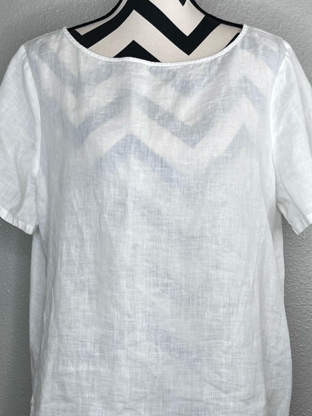 Eileen Fisher Sz M 100% Linen Lightweight Breathable Minimalist Short-Sleeve Top - Picture 3 of 10